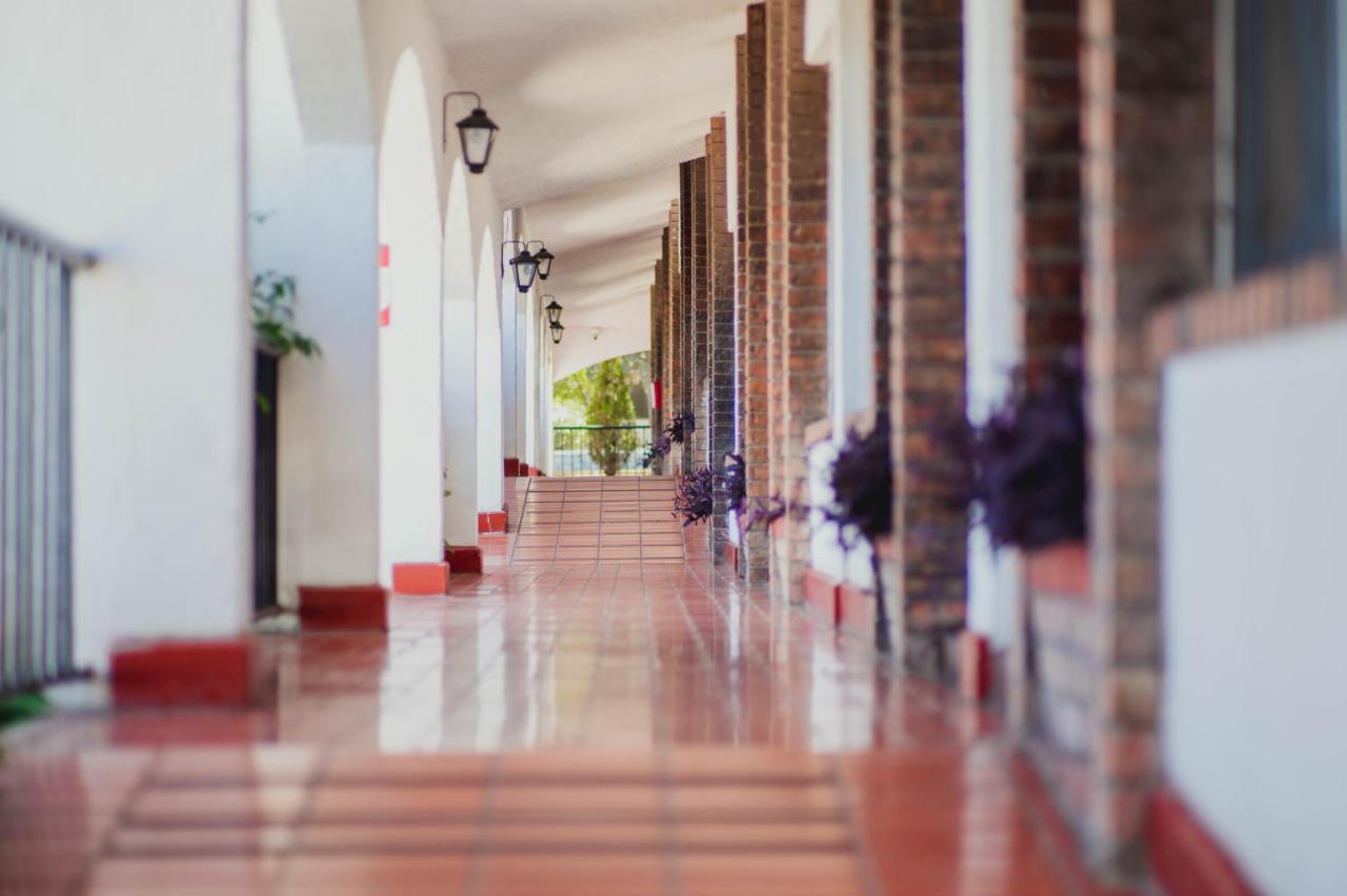 Hotel La Fuente, Saltillo Exterior foto